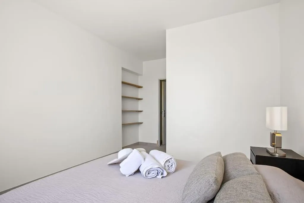 Villa, 8 Pers, Pieds Dans L'Eau Saint-Raphael  0*, Saint-Raphael (Var) France