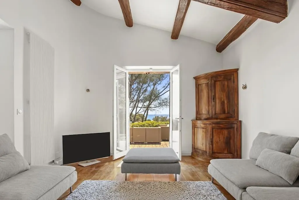 Villa Villa, 8 Pers, Pieds Dans L'Eau Saint-Raphael  France