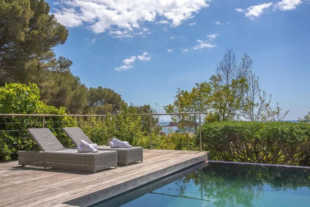 Villa Villa, 8 Pers, Pieds Dans L'Eau Saint-Raphael