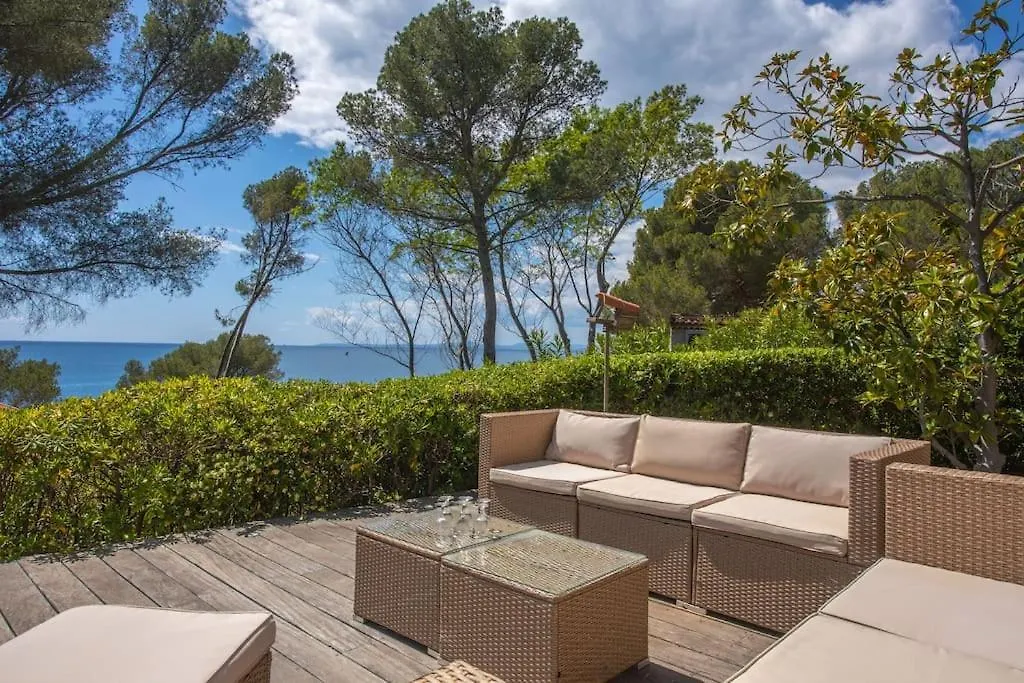 Villa, 8 Pers, Pieds Dans L'Eau Saint-Raphael  0*, Saint-Raphael (Var)