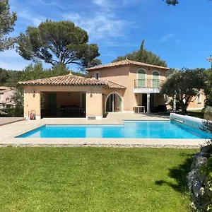 Belle à Raphaël Dans Clos Privé Villa